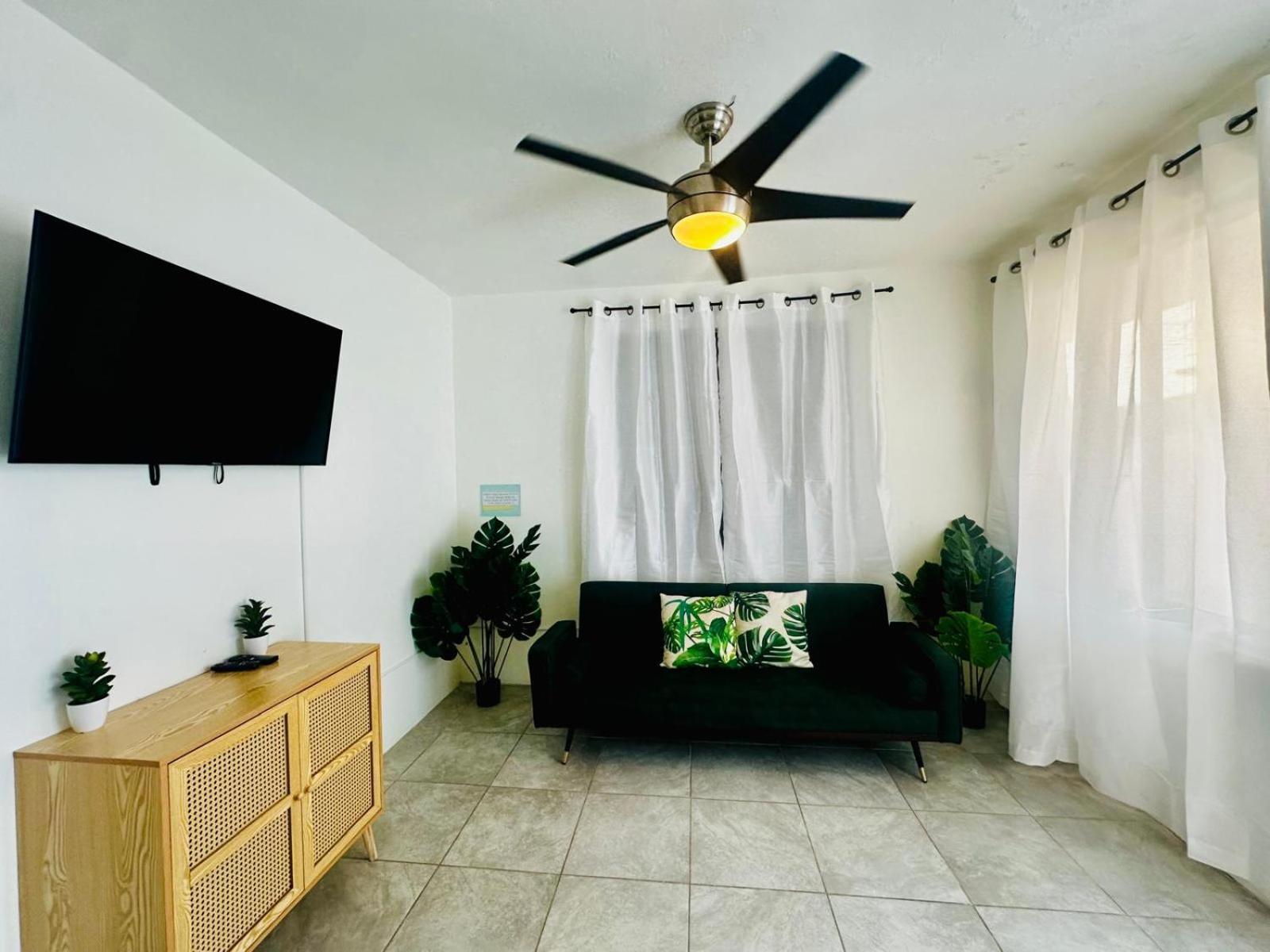 Vila Tropical Getaway Aguadilla Exteriér fotografie